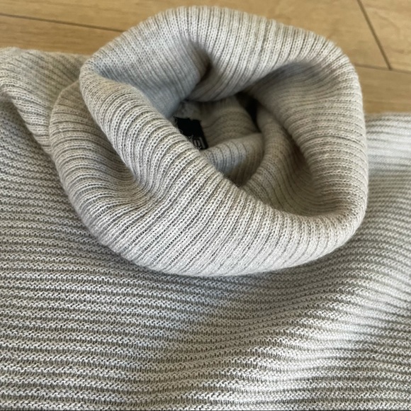 LTD Grey Ribbed Turtleneck - Picture 4 of 5